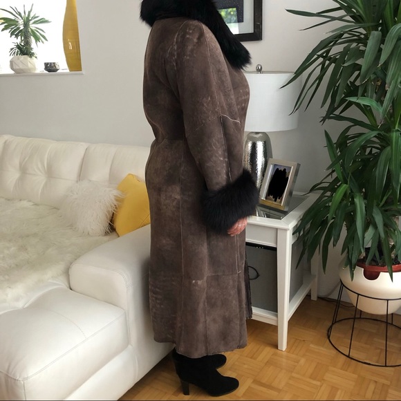 Fur trimmed shearling coat - Picture 4 of 8